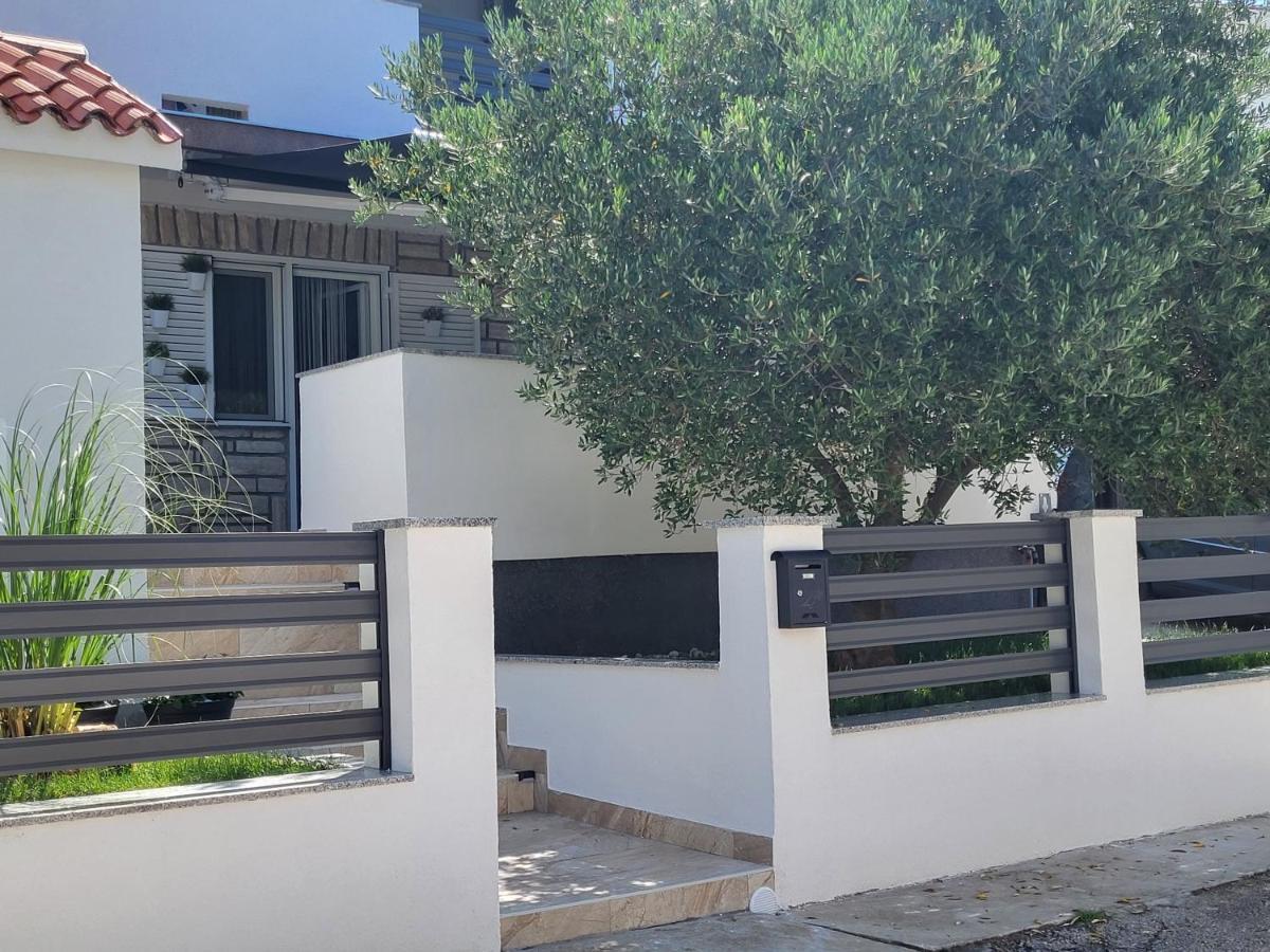 Apartman Anabella Rovanjska Zewnętrze zdjęcie